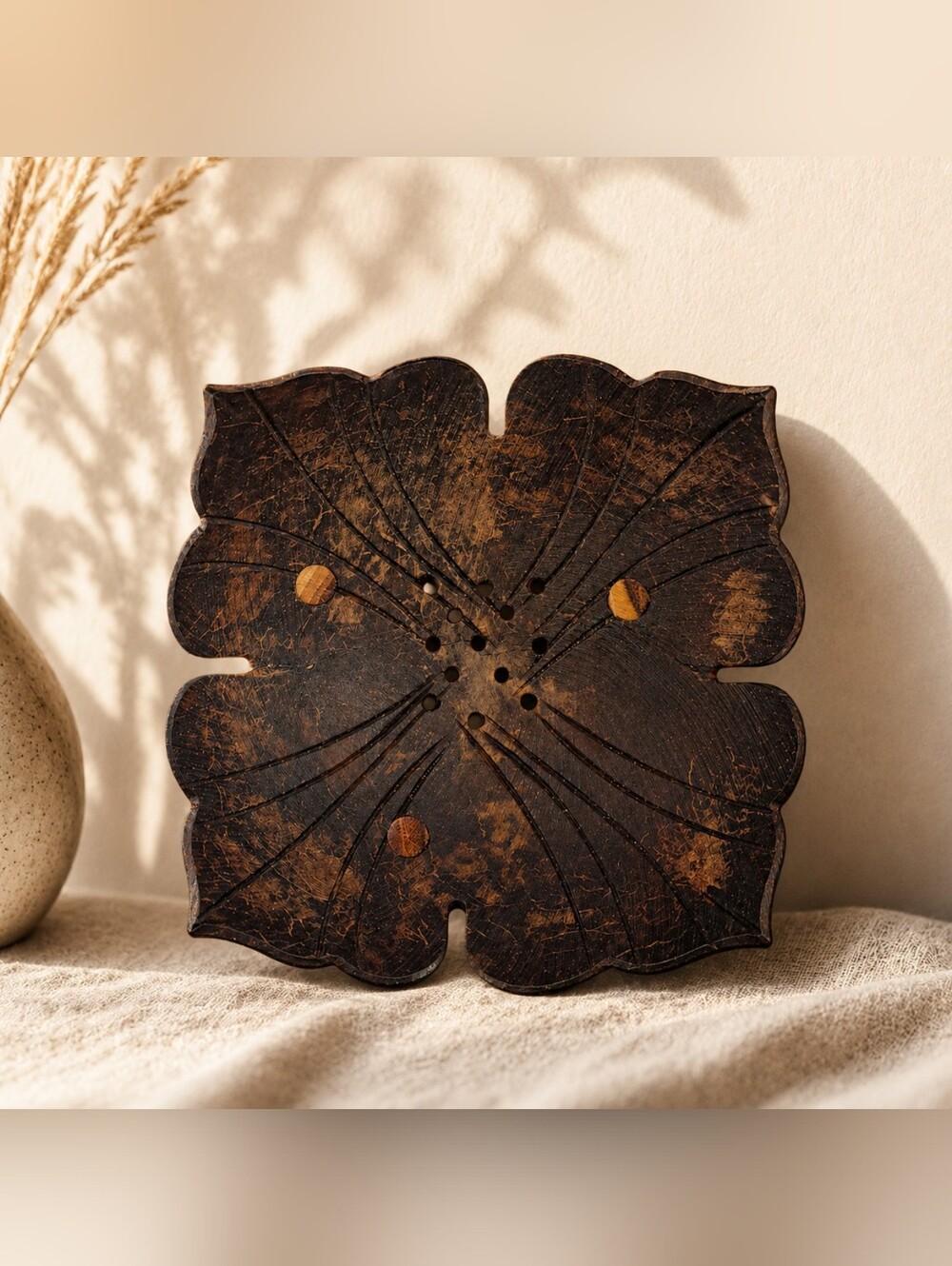 Natural Coconut Shell Soap Dish - Leaf design